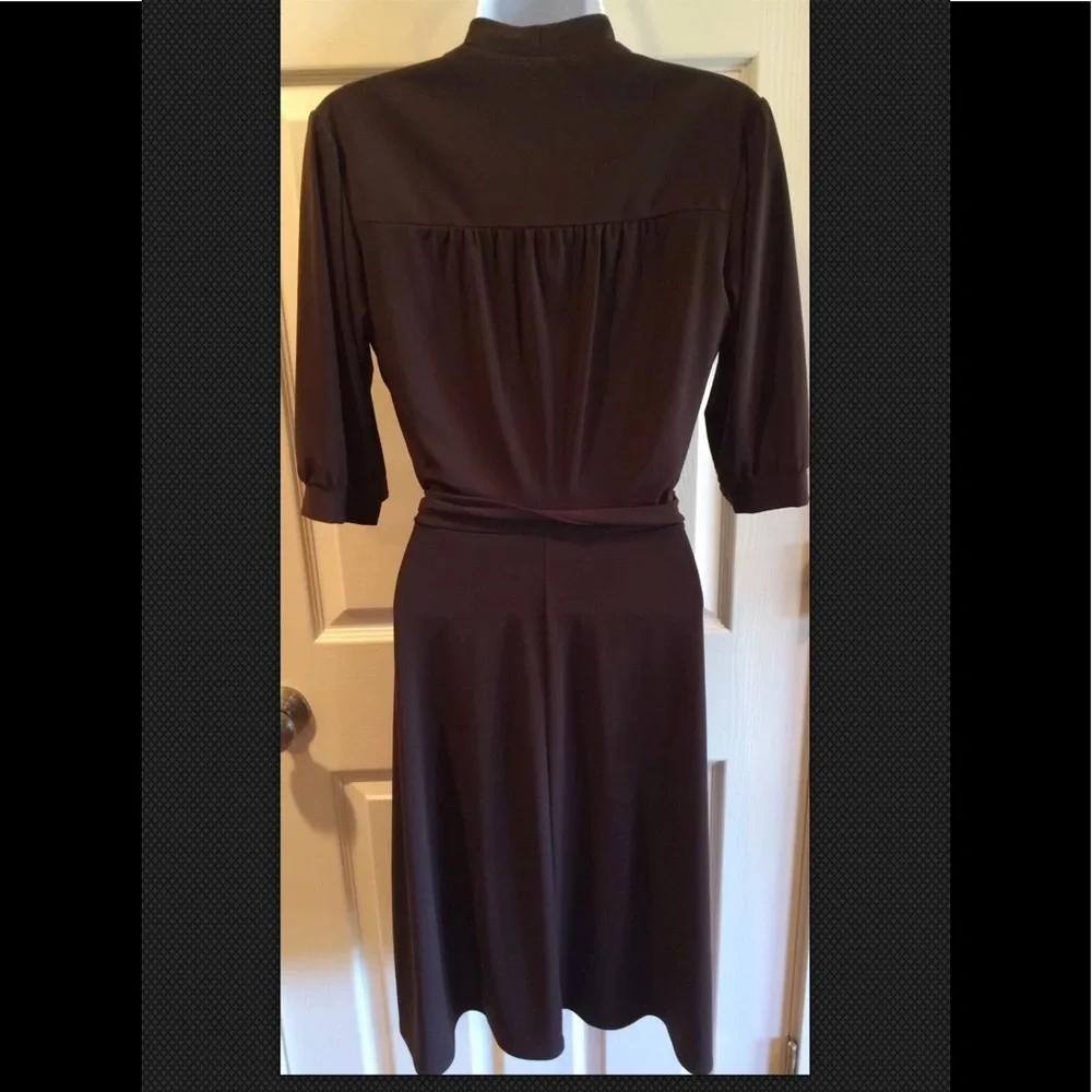 LAUNDRY By Shelli Segal Dress Crossover V Neck Belted Knee Length Brown Knit